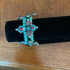 Turquoise cross beaded stretch bracelet